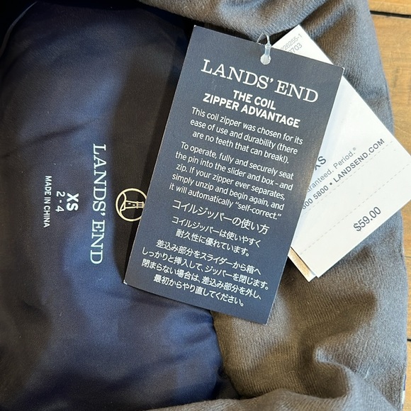 NWT Lands End Women’s Down Vest, XS (2-4) - Picture 5 of 9